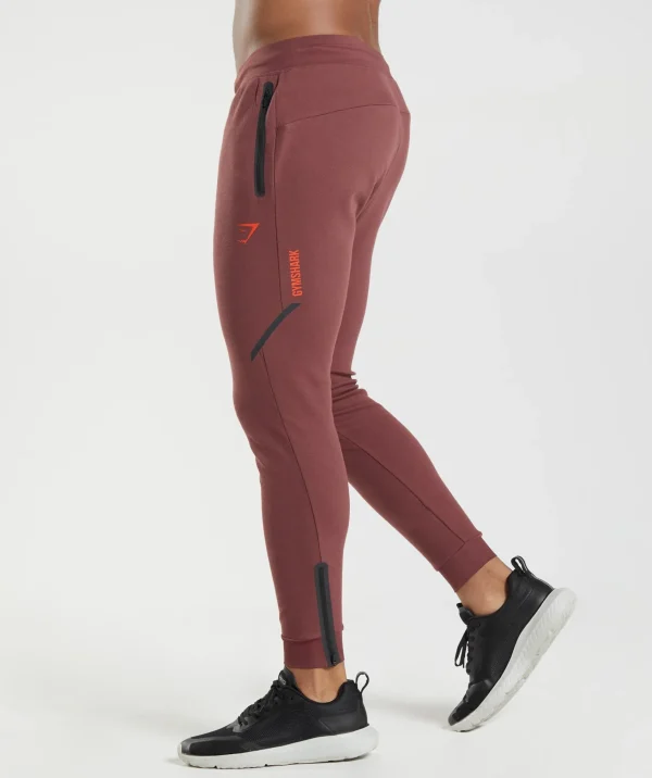 Gymshark Joggers & Sweatpants*Apex Technical Joggers CherryBrown