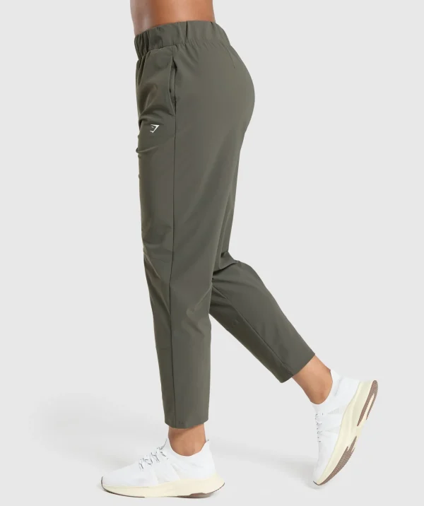 Gymshark Joggers & Sweatpants*Tapered Woven Pants StrengthGreen